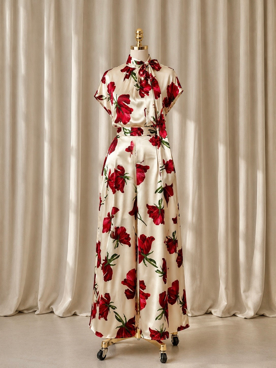 Scarlet Bloom Set